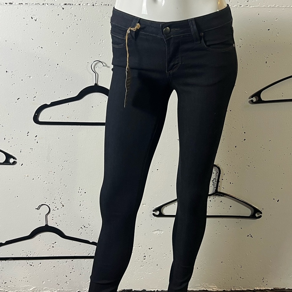 Black Skinny Jeans